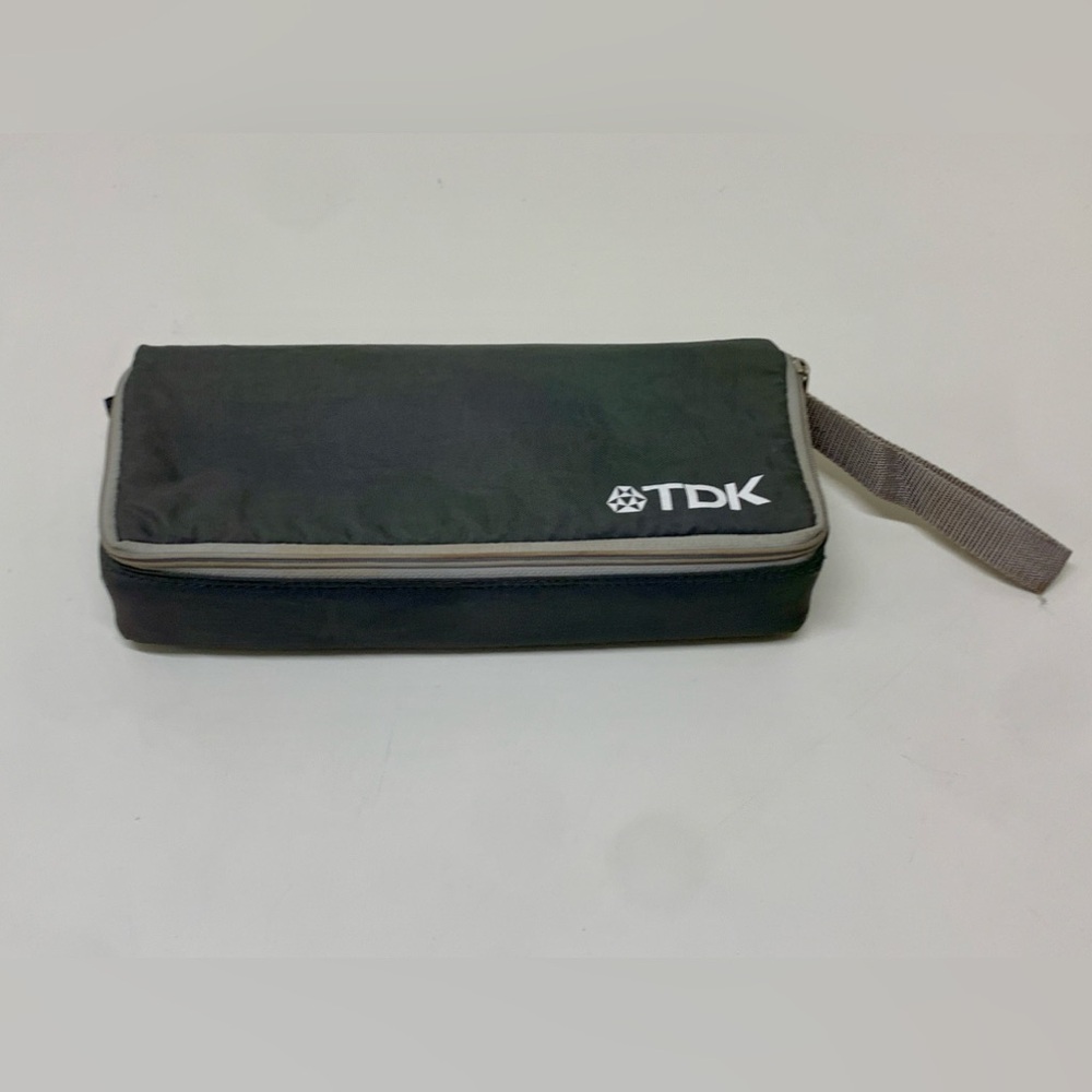 1980s 1990s Vtg TDK Padded Zip Closure 15 Capacity Casette Tape Carrier